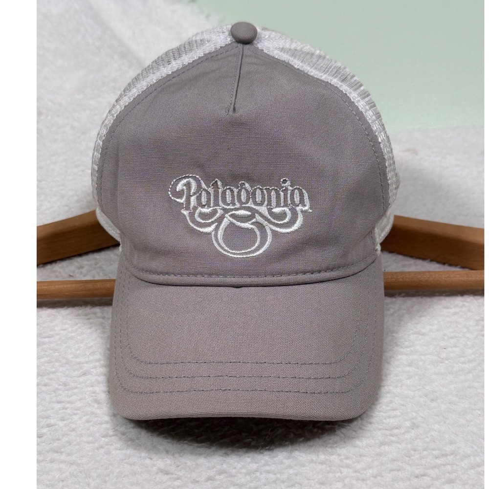 Patagonia Grey Mesh Trucker Hat Snapback Embroidered Logo 38138FA16 Mens Womens